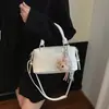Bolsa de Mão de Couro Macio Doce Fresco Moda Versátil Ombro Único Transversal 2026 Novo Estilo Coreano Bolsa Almofada Bolsa para o Dia a Dia