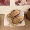 Mules Tejidos de Estilo Nuevo para Verano 2026, que Aumentan la Altura, con Punta Cerrada para Mujer, Sandalias Mules Tejidas con Calados Versátiles para Uso en Exteriores