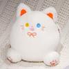 Almohada de mano cálida de gato de dibujos animados, muñeco de peluche, almohada para recostarse en la hora del almuerzo de la oficina, 2 en 1, funda para mano, venta al por mayor directa de fábrica