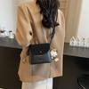 Bolsa de Ombro Feminina, Bolsa Saco Transversal Casual de Inverno, Bolsa de Celular Texturizada Versátil e Moderna