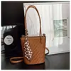 Bolsa Tote de Tecido Super Popular Outono e Inverno para Mulheres, Novo Modelo 2025, Bolsa de Tecido de Luxo Leve Nicho de Alta Qualidade para Mulheres, Grande Capacidade
