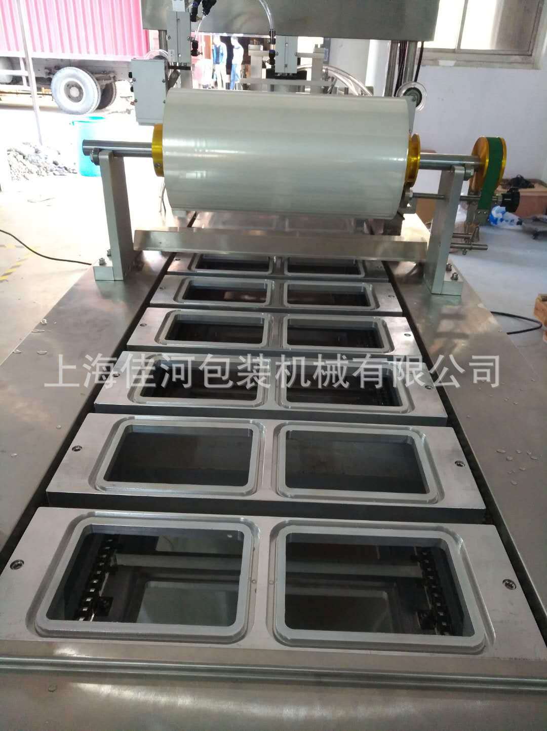 双排流水线模具图片