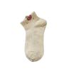 Calcetines lindos para mujer estilo japonés calcetines invisibles para mujer hilo de punto blanco leche calcetines de fresa calcetines de malla transpirables fabricantes venta al por mayor