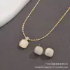 Colgante de Gato Gordo Cuadrado Ojo de Gato Estilo Coreano para Mujer Piedra Ojo de Gato Simple Empaquetado Individualmente Pendientes Blancos para Mujer Collar con Pedrería Ins