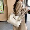 Bolso grande de estilo occidental para mujer, bolso de mano de superficie suave de alta calidad, nuevo bolso de hombro único para madre e hijo, bolso de viaje multiusos de moda 2022