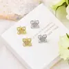 Pendientes de Trébol de Cuatro Hojas de Lujo Ligero Estilo Francés con Incrustaciones de Diamantes y Diseño de Pétalo Hueco, Pendientes Elegantes y Graciosos para Mujer