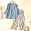 Camisa artística vintage de algodón y lino bordada de manga tres cuartos, conjunto de dos piezas para el verano para madres, top de color liso y pantalones de pierna ancha para mujer