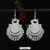 Brincos de borla de prata Miao artesanais estilo étnico vintage temperamento feminino Yunnan Miao personalidade estágio brincos longos versáteis