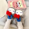 Pantuflas de peluche lindas de dibujos animados inspiradas en la dopamina para mujer, nueva colección otoño/invierno 2026, forradas de felpa para abrigar, medias pantuflas peludas para interior