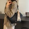 Bolsa Grande com Textura de Alta Qualidade 2024 Nova Bolsa de Ombro Outono e Inverno Feminina Grande Capacidade Bolsa para o Dia a Dia Fashionável Bolsa Tote Versátil