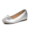 Aumento de Altura Interno ~ Couro Macio Francês Estilo Pequeno Fragrante Saltos Grossos Sapatilhas para Mulheres com Laço Sapatos Doces de Vovó Sapatilhas Sapatos de Balé