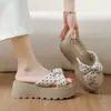 Sandalias de moda estilo hada 2026 de alta gama para mujer, pantuflas de suela gruesa para verano, adecuadas para combinar con faldas, estilo nuevo