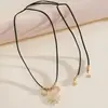 Collar Cruzado Europeo y Americano de Terciopelo Coreano Sol y Luna, Cadena de Clavícula Versátil Simple y Elegante, Joyería de Nicho de Alta Gama para Mujeres