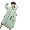 Impermeable infantil para niños y niñas, estilo largo, impermeable de cuerpo completo, a prueba de lluvia, con espacio para mochila, poncho portátil para uso escolar