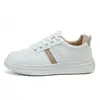 W005 Zapatos Blancos Cómodos de Suela Blanda 2026 Nuevos Zapatos de Lona Blancos Estilo Coreano para Estudiantes Zapatos Deportivos Casuales