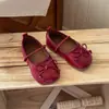 Sapatos de couro pequenos estilo francês ins 2026 Primavera e Outono Nova Versão Coreana Sapatos de Princesa com Laço para Meninas Sola Macia Sapatos Individuais Tendência