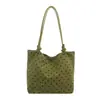 Bolso tote fresco de moda para mujer de este año, nuevo estilo otoño 2026 bolso de hombro chic de lunares, bolso para el antebrazo para ir al trabajo