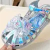 Tamanho 28-33 Sandálias de Verão Brilhantes com Luz para Meninas Sapatos de Princesa Infantis Sapatos de Menininha 6090