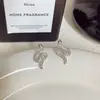 Pendientes de Moda Elegantes para Mujer Año del Serpiente Combinan con Todo Nicho Lujo Ligero Gama Alta Únicos Exquisitos Simples