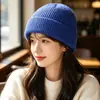 Gorro básico de punto versátil para otoño e invierno con rayas verticales y bordes acanalados, adecuado para hombres y mujeres, parejas, gorro pullover a prueba de frío para exteriores