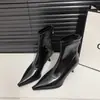 Botines de Tacón Alto con Punta Negra Estilo Coreano para Mujer 2026 Elegantes Botines Delgados Elásticos Adelgazantes de Otoño/Invierno Botines Pequeños Elegantes