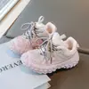 Zapatos de Verano de Malla para Niños 2025 Zapatos para Correr Transpirables de Suela Blanda para Niños Zapatos de Papá para Niñas Zapatos Deportivos para Niños Medianos y Grandes