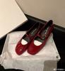 Zapatos Franceses de Mujer Estilo Mamá Uva Charol Correa con Hebilla Boca Baja Tacón Grueso Punta Redonda Mary Jane Zapatos de Mujer para Viajes Diarios