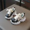 Zapatillas Deportivas para Niños 2026 Primavera y Otoño Nueva Versión Coreana Diseño de Malla Transpirable para Niños Zapatos Casuales Tipo Papá para Niñas