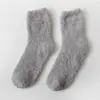 Calcetines de Terciopelo Coral de Colores Vivos, Calcetines de Mujer para Otoño e Invierno, Calcetines Gruesos y Cálidos de Color Puro para el Hogar, Calcetines de Toalla de Caña Media