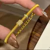 Pulseira de Prata Esterlina S925 com Argola de Fio de Ouro Importado da Itália com Cravação Completa de Diamantes, Artesanato Pesado, Sensação de Luxo, Joia Versátil