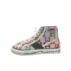 Sapatos de Tecido Bordados Família G Novo Estilo 2025 Sapatos de Lona de Cano Alto 1977 Padrão Floral Bordado Sapatos com Solado Vulcanizado Estilo Casal