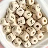 Bloques de Letras de Madera Cuentas 26 Alfabeto Inglés Cuentas de Madera DIY Accesorios para Enhebrar Educación Temprana Infantil Cuentas de Madera al por Mayor