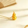 Pingente de Cabacinha da Sorte Banhado a Ouro Tradicional com Strass para Mulheres, Novo Estilo Chinês com Design Vazado Escovado, Cor Duradoura Corrente para Suéter