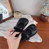 Sapatos Mary Jane estilo retrô francês para meninas, coleção de outono de 2026, sola reta, tira única, bico redondo, sapatilhas versáteis para meninas