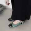 Sandalias de Commuter de Nuevo Estilo Primavera y Verano Inspiradas en Chanel con Bloques de Color, Tacón Medio Adelgazante, Puntera Cerrada de Piel Genuina, Boca Baja, Sandalias de Tacón Grueso para Mujer