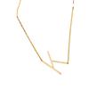 Collar con colgante de 26 letras en inglés de acero de titanio y cadena de clavícula de moda europea y americana, collar con letras de acero inoxidable corto para mujer, venta al por mayor