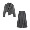 Conjunto elegante de dos piezas de corte recto irregular marca Z: blazer entallado y pantalón de pierna ancha con caída de tiro alto de alta gama