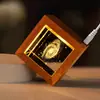 Cubo Creativo 3D Galaxia Cristal Tallado Interior Adorno de Escritorio Artesanía de Madera Lámpara de Noche Decoración Regalo de Cumpleaños