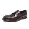 Novos sapatos masculinos para quatro estações de comércio exterior, sapatos de couro formais de negócios para jovens estilo coreano, sapatos casuais masculinos de bico fino para comércio exterior britânico