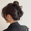 Nuevo Pasador Elegante Mate para el Cabello para Mujer Otoño e Invierno 2026, Tamaño Grande, Accesorio para el Cabello en la Parte Trasera con un Diseño de Línea Melard de Alta Gama
