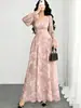 Vestido Largo Blanco de Base con Estampado Floral Multicolor Pequeño, Cuello Cuadrado, Mangas Largas Abullonadas, Cintura Ceñida y Falda Amplia, Estilo Europeo Nuevo 2026