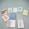Espejo Plegable Cuadrado Lindo de Dibujos Animados con Peine Espejo de Maquillaje para Niñas Espejo y Peine Portátiles para Retoques Set de 2 Piezas