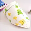 Novo Modelo 2026 Toalha de Baba para Bebê, Lenço de Bebê de Algodão Dupla Camada Estampado com Botão de Pressão, Toalha Triângulo, Babador, Produtos Maternos e Infantis
