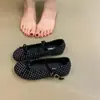 Nuevos zapatos de boca poco profunda de un solo color con lunares, bailarinas de punta redonda con lazo, zapatos Mary Jane para faldas de mujer, franceses, 2026, noche, noche
