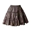 Nuevo Estilo Coreano Dulce Otoño/Invierno 2026 Falda Corta de Cuero en Capas de Volantes Ballet Cintura Alta en Color Café