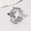 Anillo de acero inoxidable con apertura con sentido de personalidad, estilo frío y sencillo con flores que combinan con todo, de moda europea y americana, que no se decolora