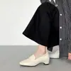Versión de cuero suave~Zapatos de vestir sin cordones adelgazantes con tacón oculto de tacón bajo para el trabajo, calzado de temperamento para commuting para mujer, mocasines negros para mujer