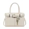 Fivela de Cinto de Design Exclusivo Bolsa Decorada para Mulheres Primavera 2026 Moda Retro Casual Tendência Bolsa de Ombro Transversal para o Dia a Dia