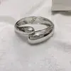 Pulsera Popular Transfronteriza de Metal Brillante con Forma de Ola Estilo Minimalista Europeo y Americano Pulsera Abierta Irregular Fábrica de Joyería para Mujer