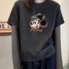 Camiseta de manga larga a rayas para mujer, cuello redondo, estilo de dos piezas falsas, estilo primavera y otoño, con estampado de Mickey de dibujos animados, top holgado y versátil